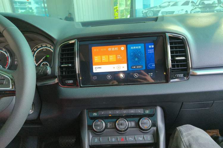 Used Skoda Karoq 2019 TSI280 SmartDrive Luxury Edition China V Standard Audio And AC Panel