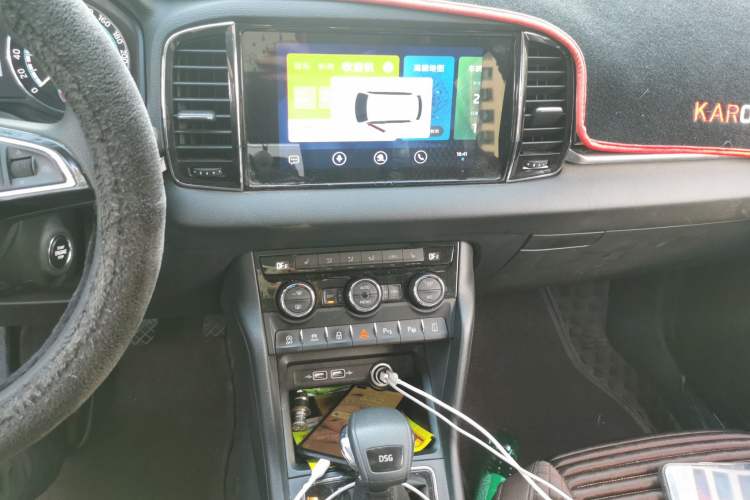 Used Skoda Karoq 2019 TSI280 Smart Drive Deluxe Edition China VI Standard Audio And AC Panel