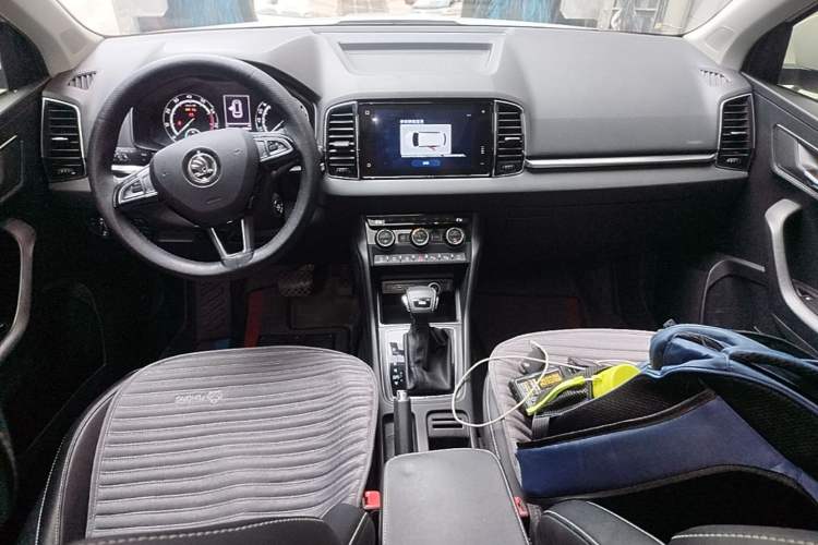 Used Skoda Karoq 2019 TSI280 Smart Drive Deluxe Edition China VI Standard Center Console