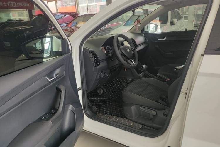 Used Skoda Karoq 2019 TSI280 Comfort Plus Version China VI Standard Driver Seat