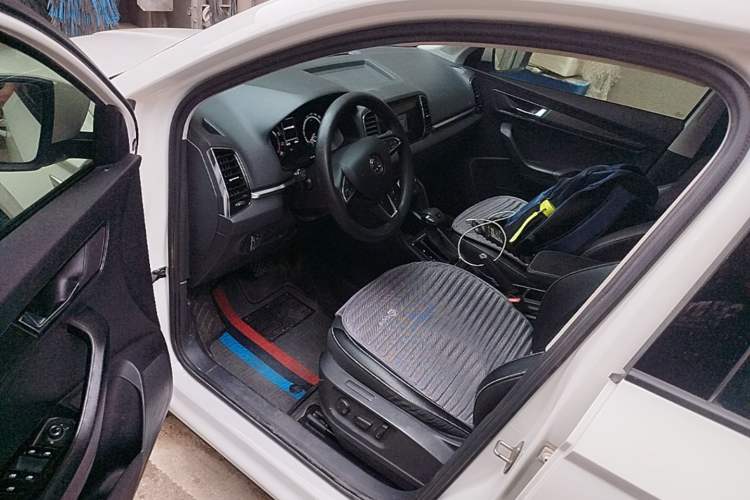 Used Skoda Karoq 2019 TSI280 Smart Drive Deluxe Edition China VI Standard Driver Seat