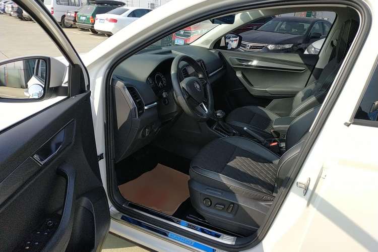 Used Skoda Karoq 2019 TSI280 Smart Drive Deluxe Edition China VI Standard Driver Seat