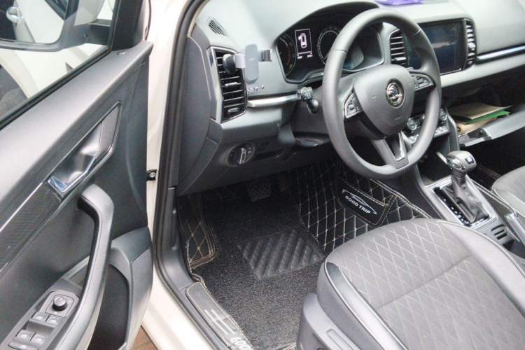 Used Skoda Karoq 2019 TSI280 Smart Drive Deluxe Edition China VI Standard Driver Seat