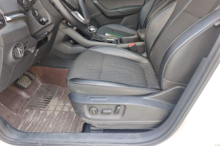 Used Skoda Karoq 2019 TSI280 SmartDrive Luxury Edition China V Standard Driver Seat