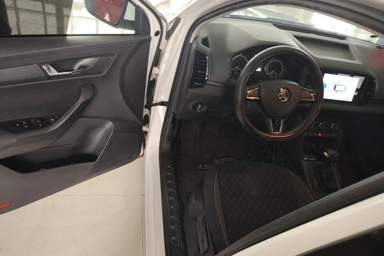 Used Skoda Karoq 2019 TSI280 Comfort Plus Version China VI Standard Driver Seat