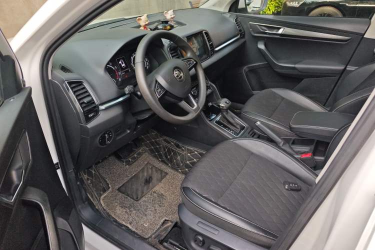 Used Skoda Karoq 2019 TSI280 Smart Drive Deluxe Edition China VI Standard Driver Seat