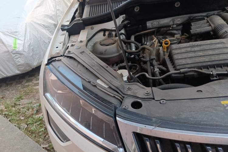 Used Skoda Karoq 2019 TSI280 SmartDrive Luxury Edition China VI standard Engine Bay Right