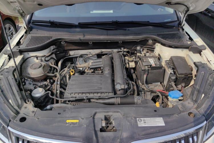 Used Skoda Karoq 2019 TSI280 Smart Drive Deluxe Edition China VI Standard Engine Bay