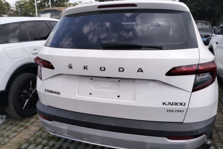 Used Skoda Karoq 2019 TSI280 SmartDrive Luxury Edition China VI standard Exterior 4