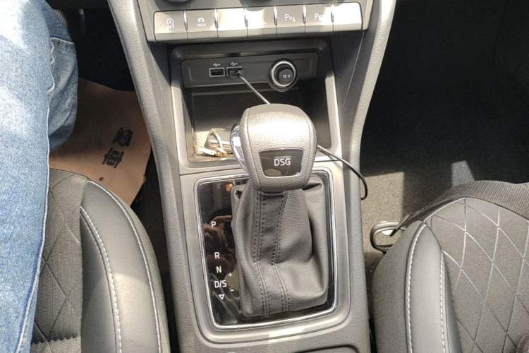 Used Skoda Karoq 2019 TSI280 Smart Drive Elite Edition China V Standard Gear Lever