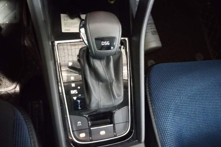 Used Skoda Karoq 2019 TSI280 SmartDrive Luxury Edition China V Standard Gear Lever