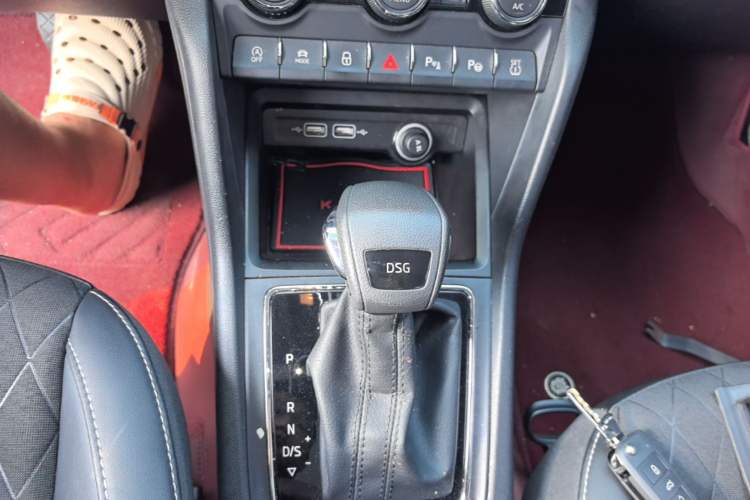 Used Skoda Karoq 2019 TSI280 Smart Drive Elite Edition China V Standard Gear Lever
