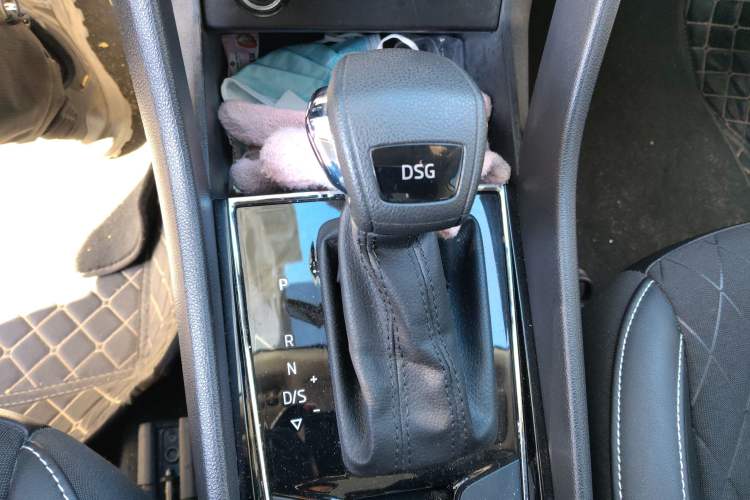 Used Skoda Karoq 2019 TSI280 SmartDrive Luxury Edition China V Standard Gear Lever