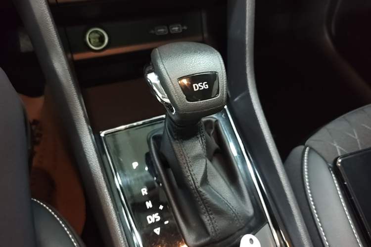 Used Skoda Karoq 2019 TSI280 SmartDrive Luxury Edition China V Standard Gear Lever