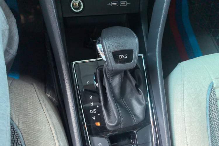 Used Skoda Karoq 2019 TSI280 SmartDrive Luxury Edition China V Standard Gear Lever