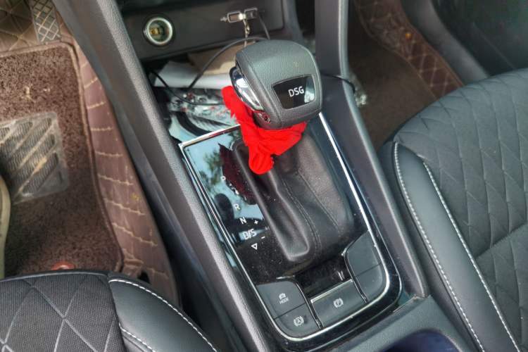 Used Skoda Karoq 2019 TSI280 SmartDrive Luxury Edition China VI standard Gear Lever