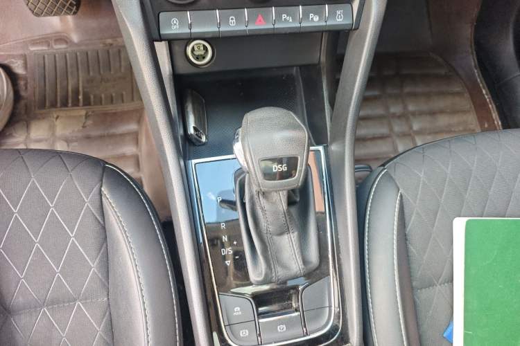 Used Skoda Karoq 2019 TSI280 SmartDrive Luxury Edition China V Standard Gear Lever