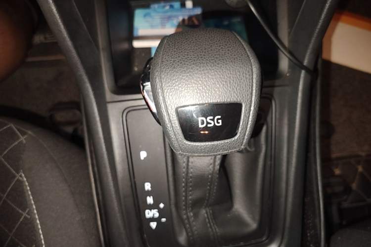 Used Skoda Karoq 2019 TSI280 Comfort Plus Version China VI Standard Gear Lever