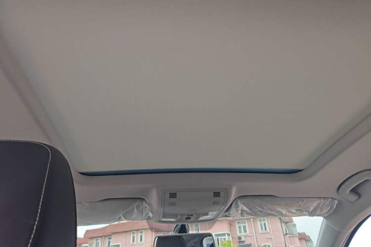 Used Skoda Karoq 2019 TSI280 SmartDrive Luxury Edition China VI standard Headliner