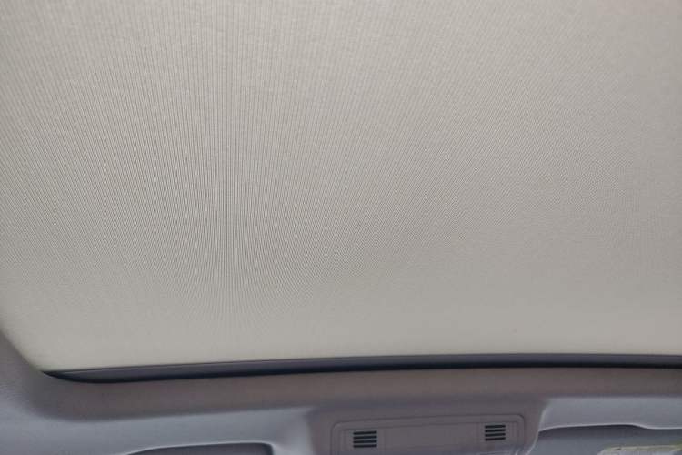 Used Skoda Karoq 2019 TSI280 SmartDrive Luxury Edition China V Standard Headliner