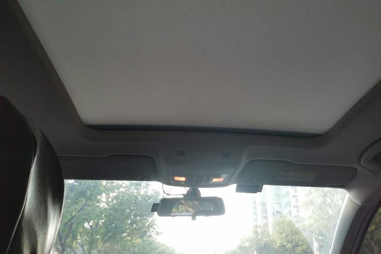 Used Skoda Karoq 2019 TSI280 Smart Drive Deluxe Edition China VI Standard Headliner