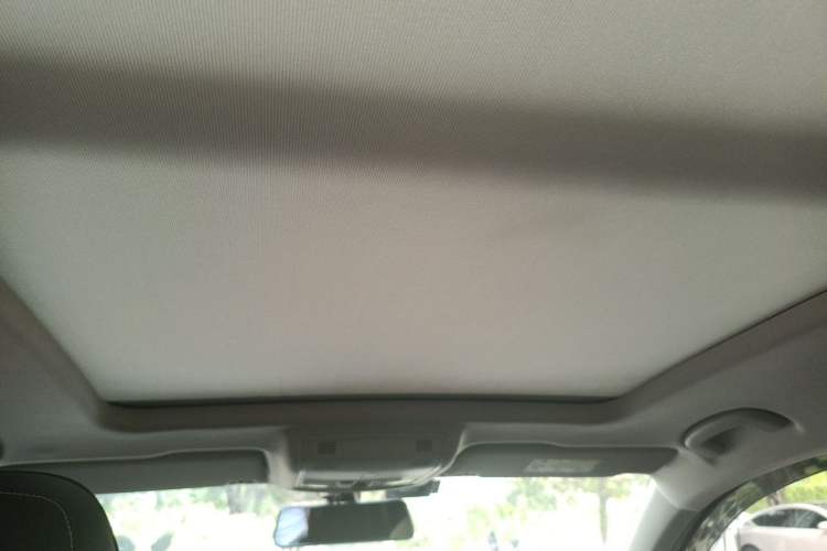 Used Skoda Karoq 2019 TSI280 SmartDrive Luxury Edition China VI standard Headliner