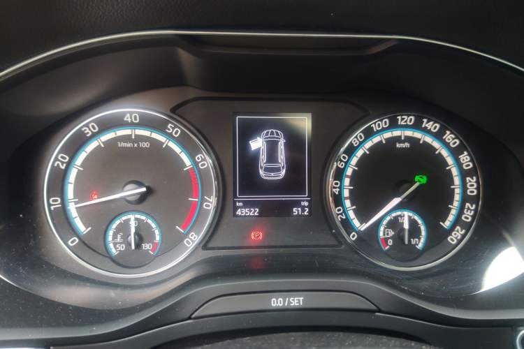 Used Skoda Karoq 2019 TSI280 SmartDrive Luxury Edition China VI standard Instrument Cluster