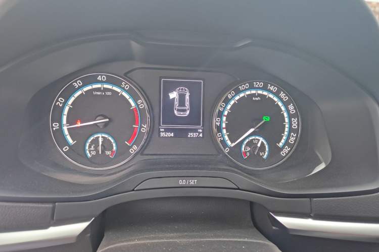 Used Skoda Karoq 2019 TSI280 SmartDrive Luxury Edition China VI standard Instrument Cluster