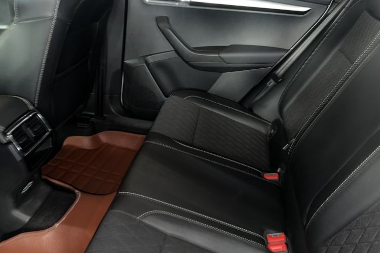 Used Skoda Karoq 2019 TSI280 SmartDrive Luxury Edition China V Standard Interior 10