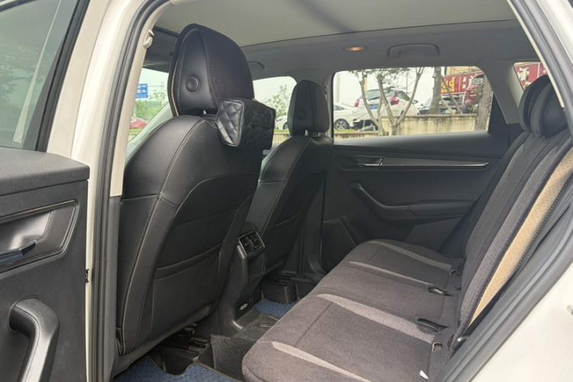 Used Skoda Karoq 2019 TSI280 Smart Drive Deluxe Edition China VI Standard Interior 2