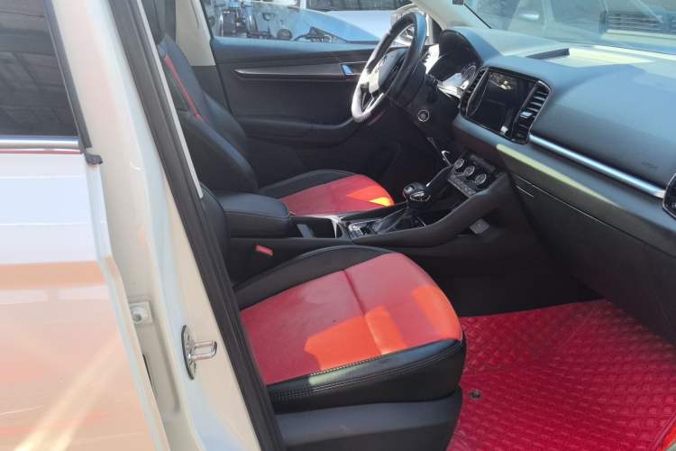 Used Skoda Karoq 2019 TSI280 SmartDrive Luxury Edition China V Standard Interior 4