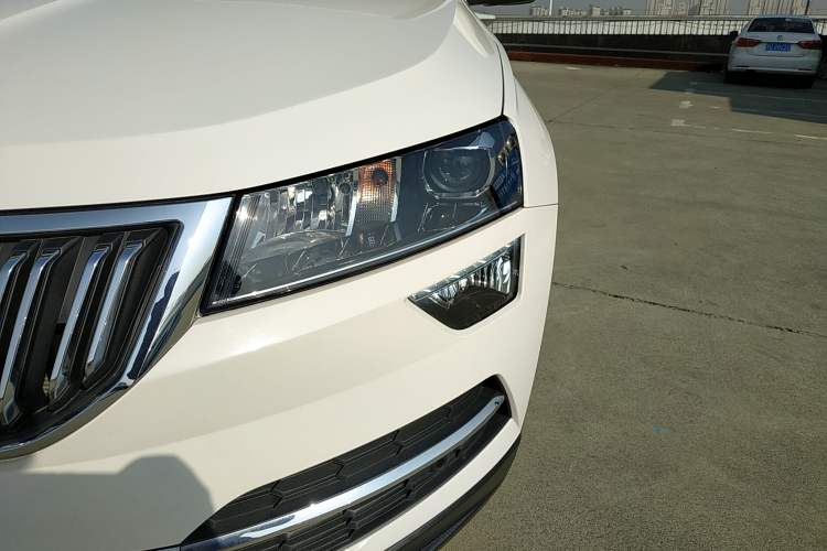 Used Skoda Karoq 2019 TSI280 Smart Drive Deluxe Edition China VI Standard Left Front Headlight