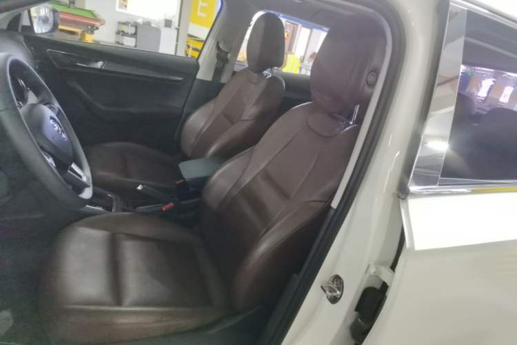 Used Skoda Karoq 2019 TSI280 Smart Drive Elite Edition China V Standard Left Front Seat