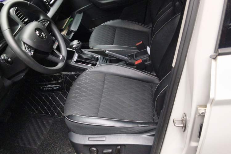 Used Skoda Karoq 2019 TSI280 Smart Drive Deluxe Edition China VI Standard Left Front Seat