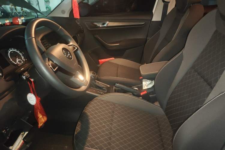 Used Skoda Karoq 2019 TSI280 Comfort Plus Version China VI Standard Left Front Seat