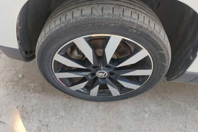 Used Skoda Karoq 2019 TSI280 SmartDrive Luxury Edition China V Standard Left Front Wheel Hub