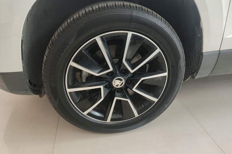 Used Skoda Karoq 2019 TSI280 Comfort Plus Version China VI Standard Left Front Wheel Hub