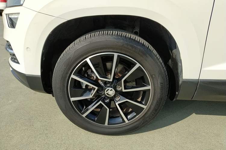 Used Skoda Karoq 2019 TSI280 Smart Drive Deluxe Edition China VI Standard Left Front Wheel Hub