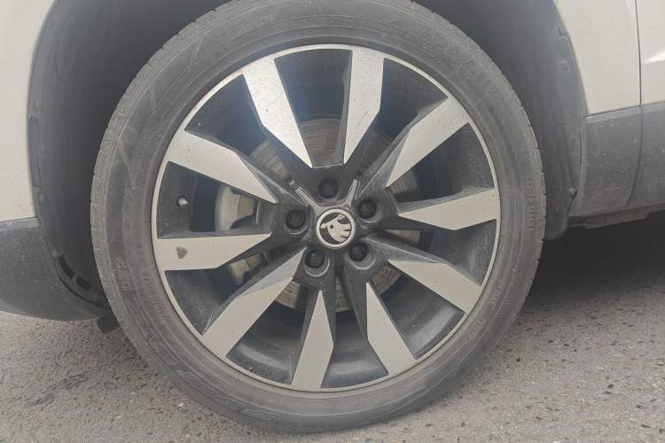 Used Skoda Karoq 2019 TSI280 SmartDrive Luxury Edition China V Standard Left Front Wheel Hub