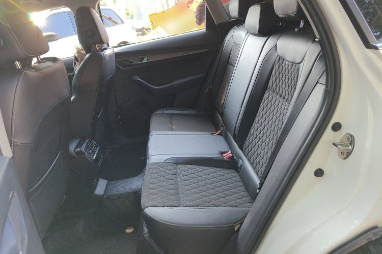 Used Skoda Karoq 2019 TSI280 SmartDrive Luxury Edition China V Standard Left Rear Seat