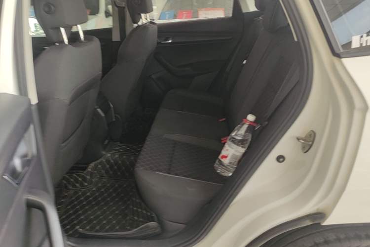 Used Skoda Karoq 2019 TSI280 Comfort Plus Version China VI Standard Left Rear Seat