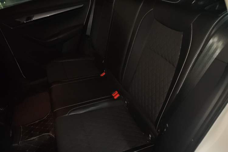 Used Skoda Karoq 2019 TSI280 SmartDrive Luxury Edition China V Standard Left Rear Seat