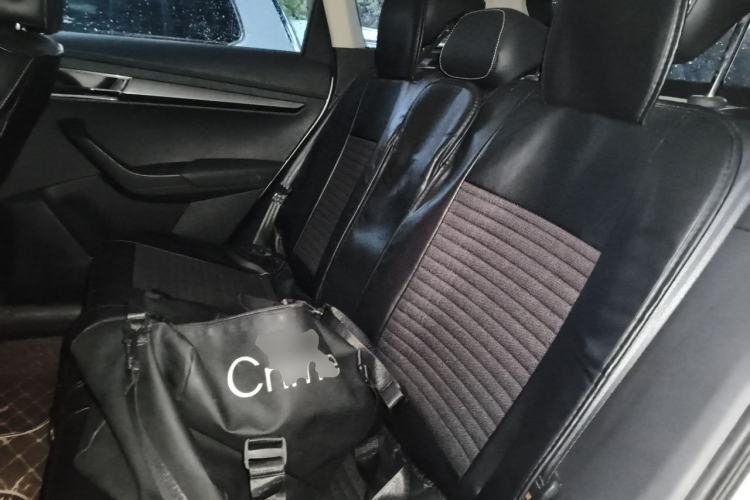 Used Skoda Karoq 2019 TSI280 Smart Drive Deluxe Edition China VI Standard Left Rear Seat