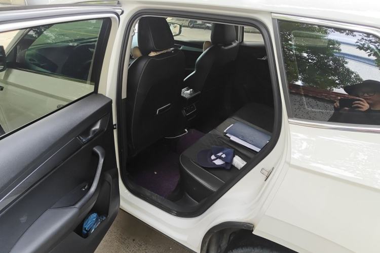 Used Skoda Karoq 2019 TSI280 SmartDrive Luxury Edition China V Standard Left Rear Seat