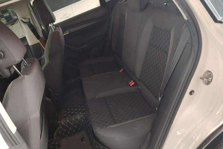 Used Skoda Karoq 2019 TSI280 Comfort Plus Version China VI Standard Left Rear Seat