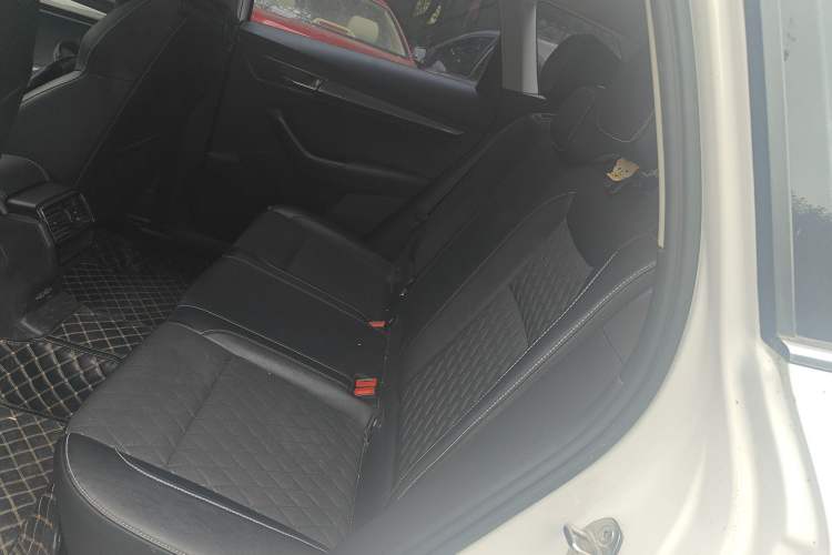 Used Skoda Karoq 2019 TSI280 SmartDrive Luxury Edition China V Standard Left Rear Seat