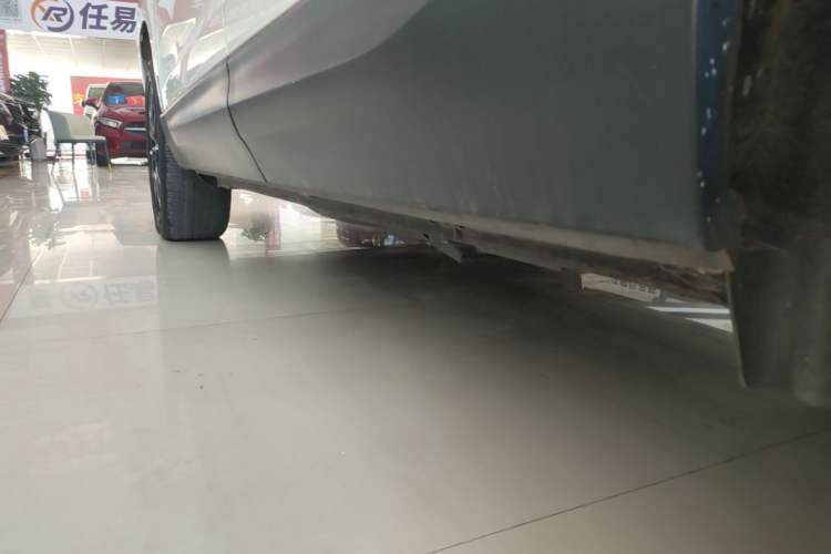 Used Skoda Karoq 2019 TSI280 Comfort Plus Version China VI Standard Left Side Sill