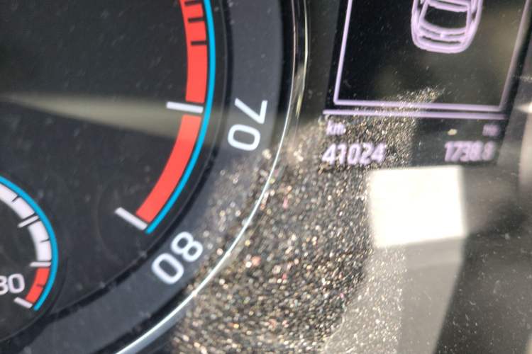 Used Skoda Karoq 2019 TSI280 SmartDrive Luxury Edition China V Standard Odometer Close Up