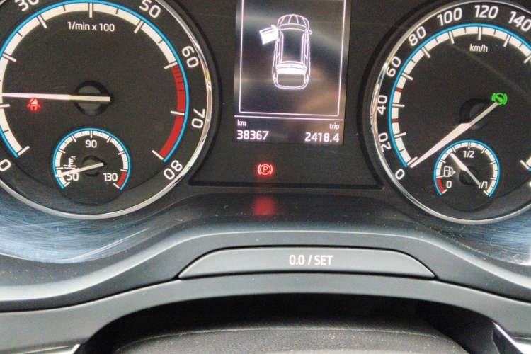 Used Skoda Karoq 2019 TSI280 Smart Drive Deluxe Edition China VI Standard Odometer Close Up