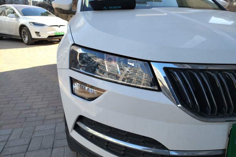 Used Skoda Karoq 2019 TSI280 SmartDrive Luxury Edition China V Standard Right Front Headlight
